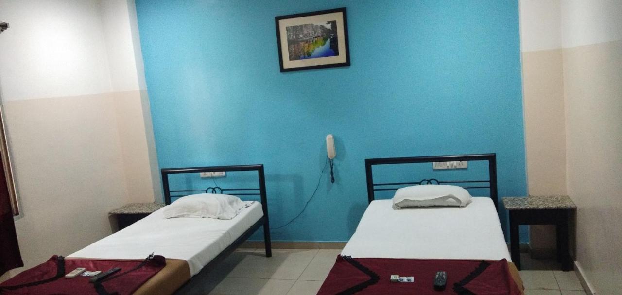 Deccan Comforts Hyderabad Exterior foto