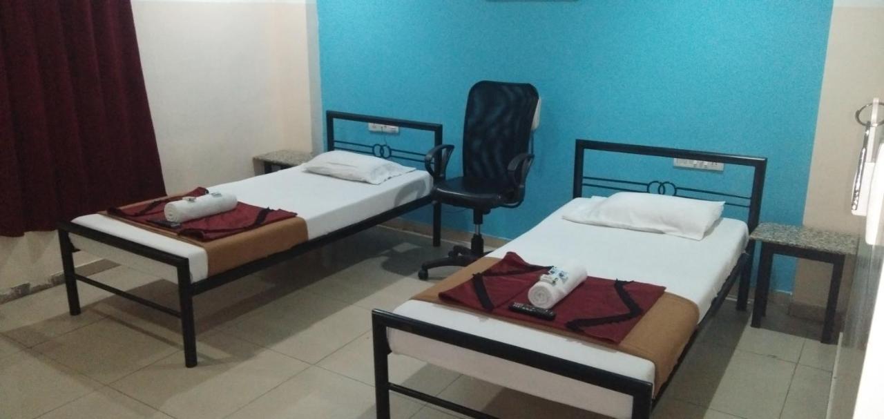 Deccan Comforts Hyderabad Exterior foto